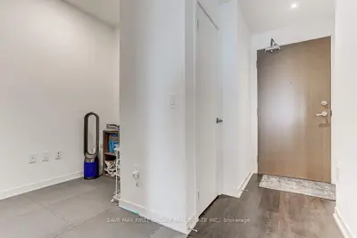 20 Richardson Street 3502, Toronto C08, ON M5A 4J9