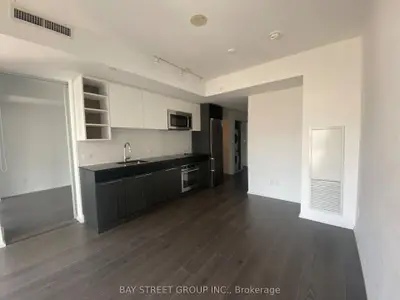 68 Shuter Street 2709, Toronto C08, ON M5B 1B4