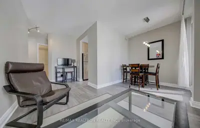 85 Bloor Street E 1102, Toronto C08, ON M4W 3Y1
