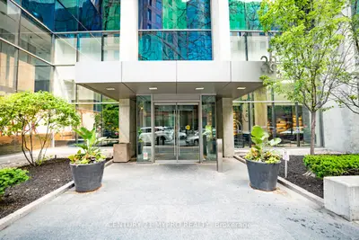 38 Grenville Street 1707, Toronto C01, ON M4Y 1A5
