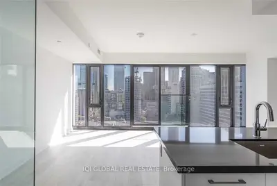188 Cumberland St Street 2104, Toronto C02, ON M5R 0B6