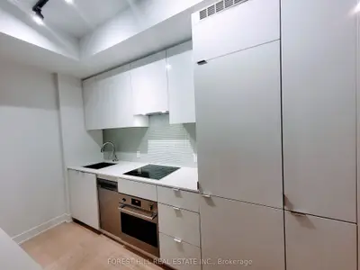 7 Grenville Street 1209, Toronto C01, ON M4Y 0E9