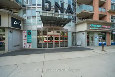 1005 King Street W 814, Toronto C01, ON M6K 3M8