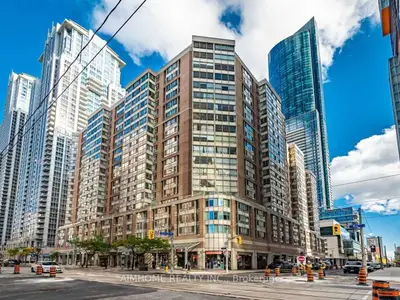 717 Bay Street 705, Toronto C01, ON M5G 2J9