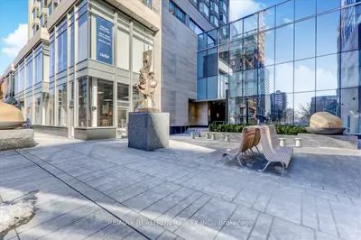 155 Yorkville Avenue #3112, Toronto C02, ON M5R 0B4