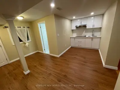 162 Kingslake Road Apt B, Toronto C15, ON M2J 3G3