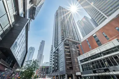 295 Adelaide Street W 218, Toronto C01, ON M5V 0L4