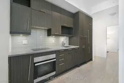 30 Nelson Street 223, Toronto C01, ON M5V 0H5