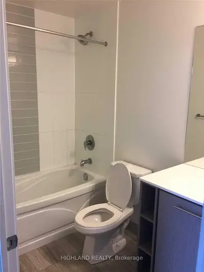 435 Richmond Street W 609, Toronto C01, ON M5V 1Y1