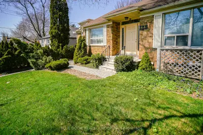 128 York Mills Road, Toronto C12, ON M2L 1K5