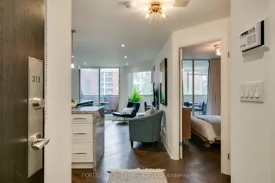 60 Homewood Avenue 313, Toronto C08, ON M4Y 2X4