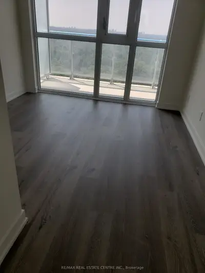 10 Deerlick Court 2001, Toronto C13, ON M3A 0A7