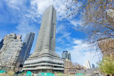 11 wellesley Street 5510, Toronto C01, ON M4Y 0G4