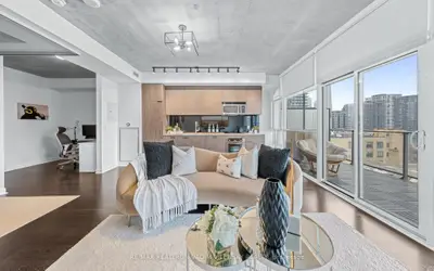 478 King Street W 909, Toronto C01, ON M5V 0A8