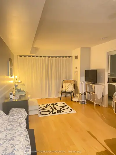 763 Bay Street 1508, Toronto C01, ON M5G 2R3