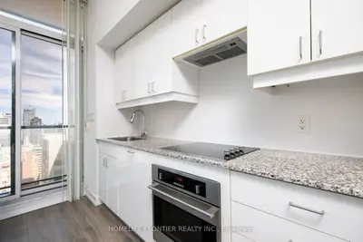 426 University Avenue 3410, Toronto C01, ON M5G 1S9