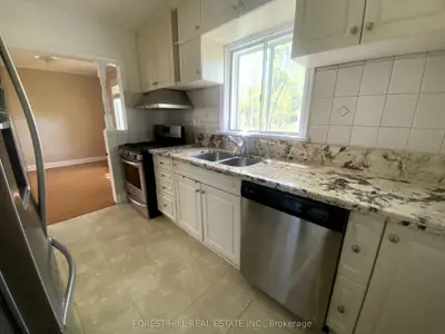 336 Hollywood Avenue, Toronto C14, ON M2N 6Y3