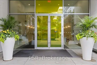 75 Portland Street 526, Toronto C01, ON M5V 2M9