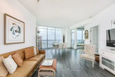 219 Fort York Boulevard 3509, Toronto C01, On M5v 1b1