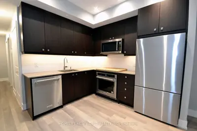 52 Holmes Avenue 18, Toronto C14, On M2n 0j9