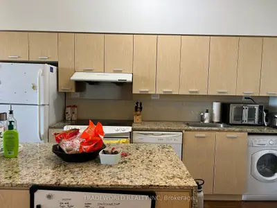 29 Singer Court 3006, Toronto C15, ON M2K 0B3