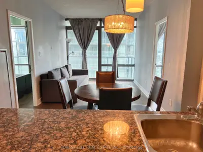 37 Grosvenor Street 2801, Toronto C01, ON M4Y 3G5