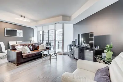 111 Elizabeth Street 1653, Toronto C01, ON M5G 1P7