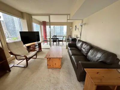 1001 Bay Street 1804, Toronto C01, ON M5S 3A6