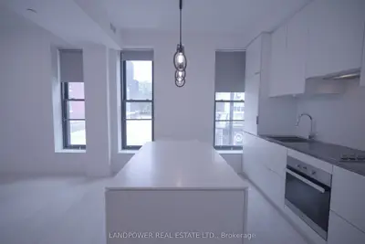 5 St. Joseph Street 224, Toronto C01, On M4y 0b6