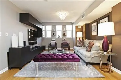 11 St Joseph Street 315, Toronto C01, On M4y 3g4