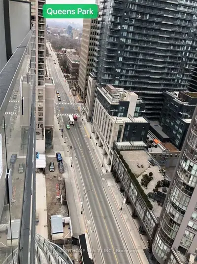 11 Wellesley Street W 1610, Toronto C01, ON M4Y 1E8