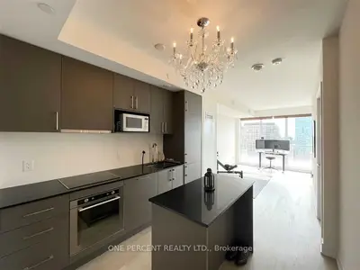 88 Cumberland Street 2203, Toronto C02, ON M5R 1A3