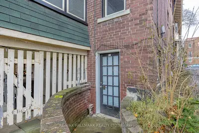 485 Oriole Parkway #B, Toronto C03, ON M5P 2H9