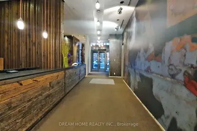 5 St Joseph Street 3801, Toronto C01, ON M4Y 0B6