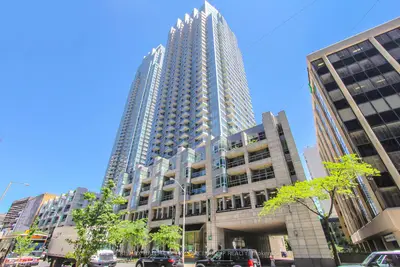 2181 Yonge Street 1206, Toronto C10, ON M4S 3H7