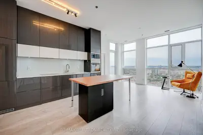 318 Richmond Street W PH01, Toronto C01, ON M5V 1X2