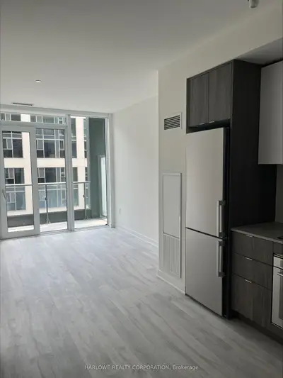 60 Princess Street 439 Se, Toronto C08, ON M5A 2C7