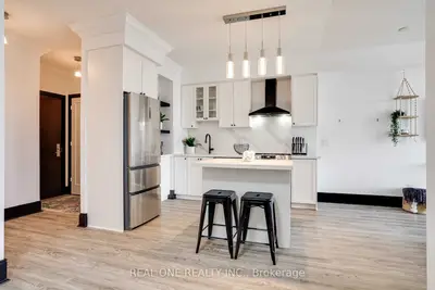 25 Broadway Avenue 1210, Toronto C10, ON M4P 1T7