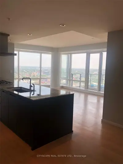 180 University Avenue 4305, Toronto C01, ON M5H 0A2