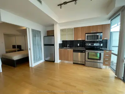 37 Grosvenor Street 3105, Toronto C01, On M4y 3g5
