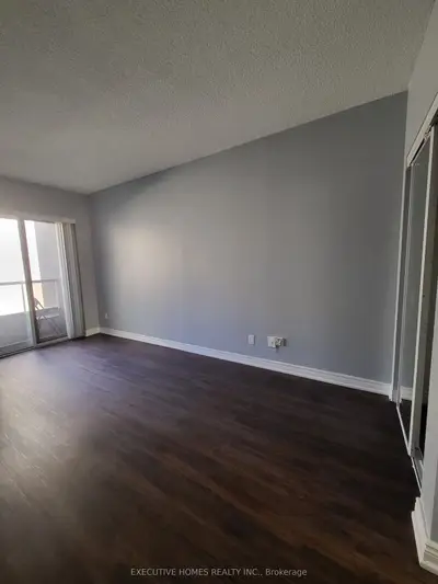 55 Bloor Street E 603, Toronto C08, ON M4W 3W6