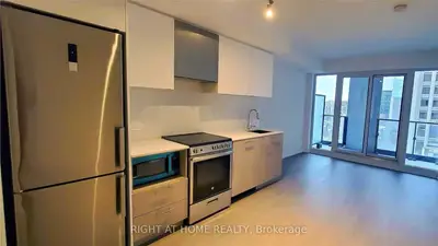 251 Jarvis Street 818, Toronto C08, On M5b 0c3