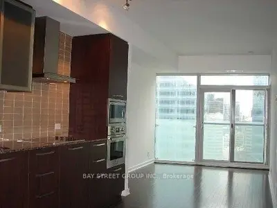 12 York Street 1009, Toronto C01, ON M5J 0A9