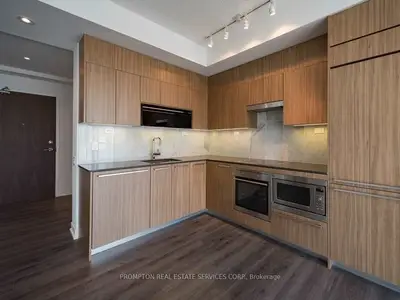 70 Queens Wharf Road 310, Toronto C01, ON M5V 0J2
