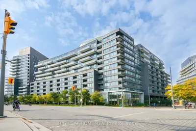 120 Bayview Avenue N602, Toronto C08, ON M5A 0G4