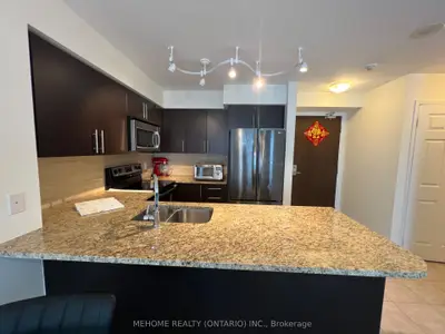 35 Hollywood Avenue 1918, Toronto C14, ON M2N 0A9