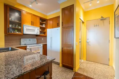 60 Byng Avenue 508, Toronto C14, On M2n 7k3