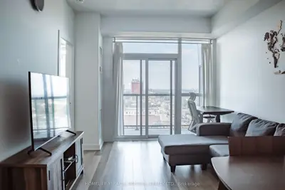 1603 Eglinton Avenue W 1206, Toronto C03, On M6e 0a1