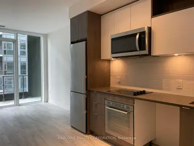 60 Princess Street 1031 SE, Toronto C08, ON M5A 2C7