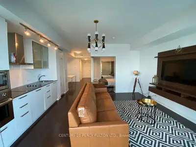 14 York Street 5804, Toronto C01, ON M5J 0B1